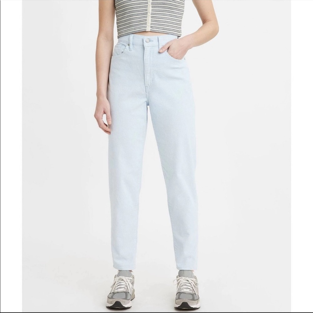 Levi’s High Waisted Corduroy Tapered Mom Jeans Light Blue Wash NEW